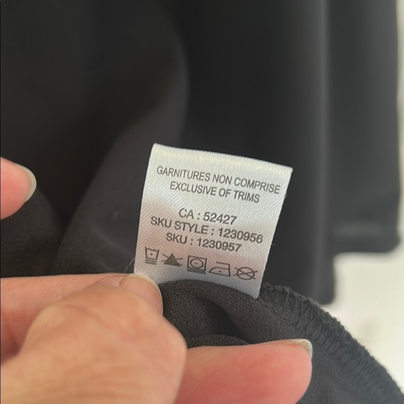 Lily Morgan Black Lace-Up Sleeveless Tank Top - Picture 6 of 6